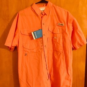 Men’s Columbia shirt